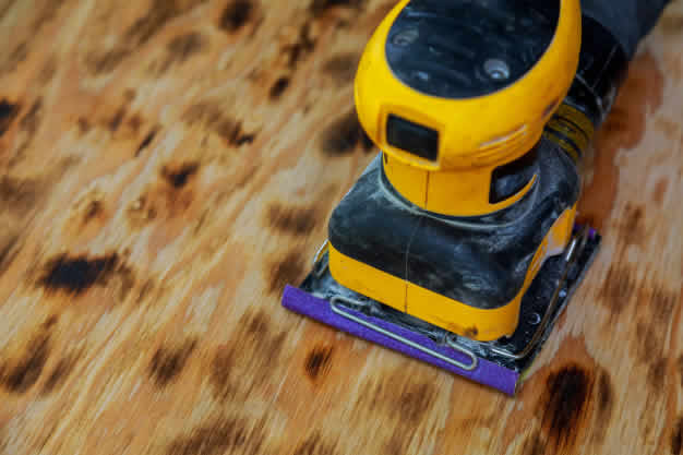 Empresa de raspagem de assoalho